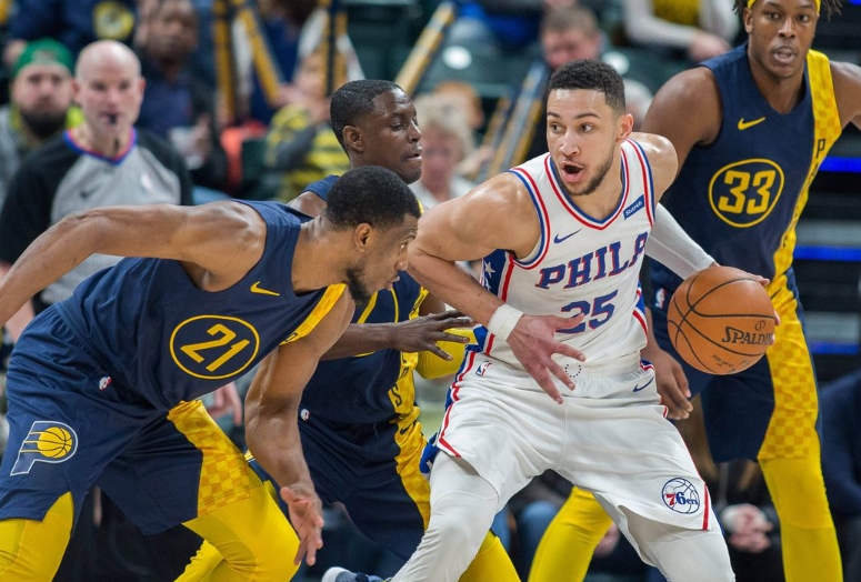 北京时间 6 月 17 日中午,NBA 总决赛的 “天王山之战” 在俄克拉荷马城的切萨皮克能源球馆激情上演,雷霆队与步行者队展开了一场激烈的巅峰对决。最终,雷霆队凭借杰伦・威廉姆斯的神勇发挥以及当家球星亚历山大的稳定输出,以 120 比 109 战胜步行者队,在总决赛中以 3 比 2 的大比分率先拿到赛点,距离队史首座总冠军奖杯仅一步之遥 。